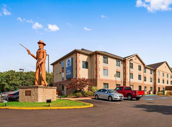 Best Western Garden Inn allows check-in for 18 year-old guests