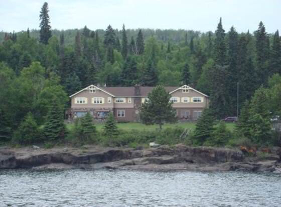 Cascade Lodge allows check-in for 18 year-old guests