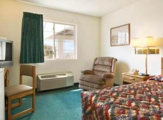 Westwood Inn & Suites allows check-in for 18 year-old guests