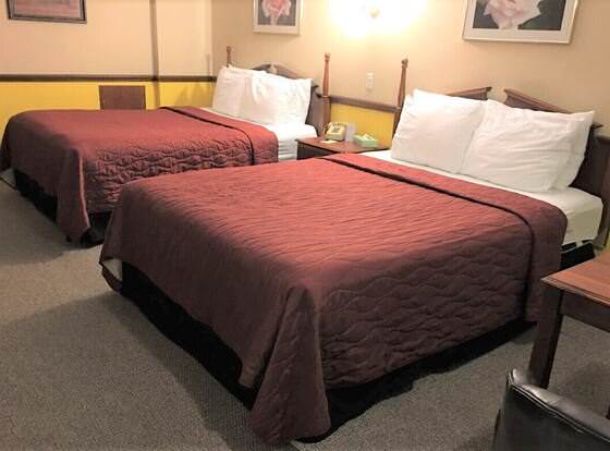 Roscoe Motor Inn allows check-in for 18 year-old guests