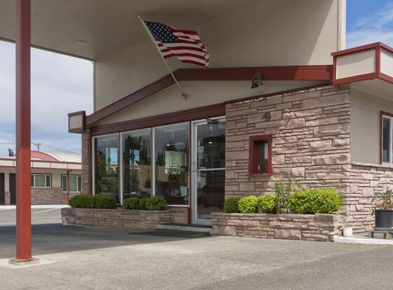 Flagstone Motel allows check-in for 18 year-old guests
