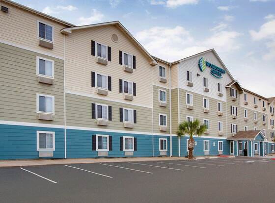 WoodSpring Suites Pharr allows check-in for 18 year-old guests
