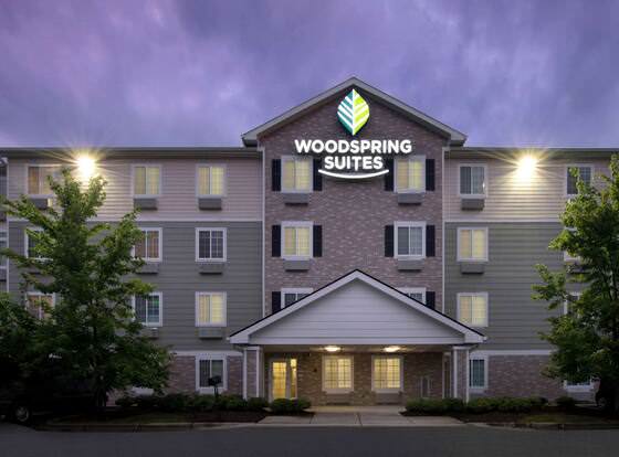 WoodSpring Suites Raleigh Apex allows check-in for 18 year-old guests