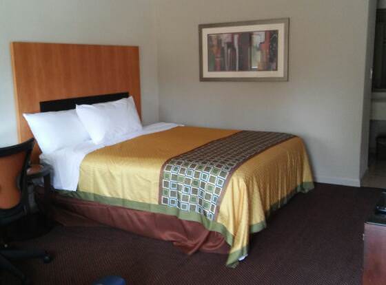 Great Western Inn Suites allows check-in for 18 year-old guests