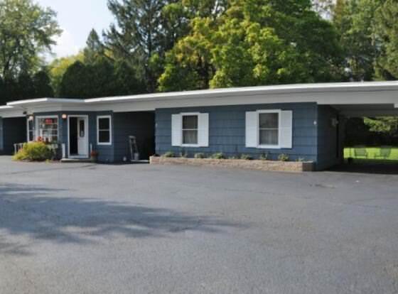 Whispering Winds Motel allows check-in for 18 year-old guests