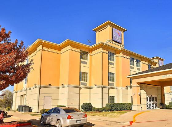 Sleep Inn & Suites allows check-in for 18 year-old guests