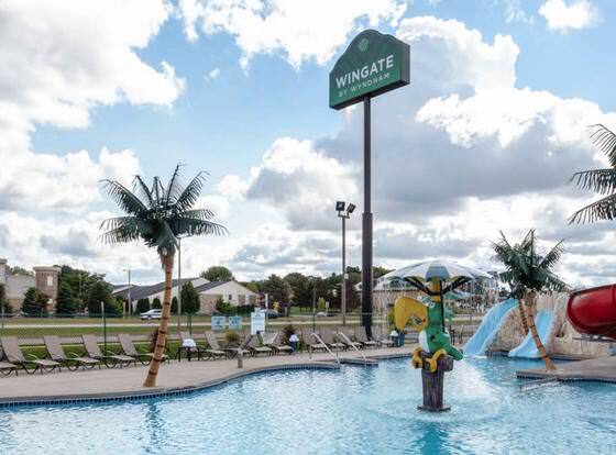 Wingate by Wyndham Wisconsin Dells Waterpark allows check-in for 18 year-old guests
