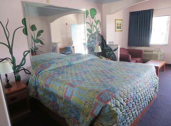 Travelers Inn and Suites Liberty allows check-in for 18 year-old guests