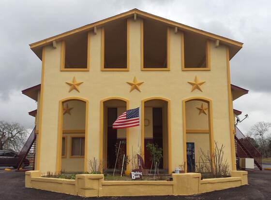 Carefree Inn Flatonia allows check-in for 18 year-old guests