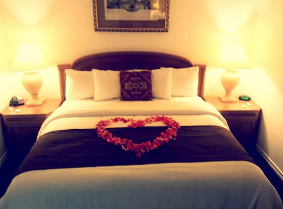 Hempstead Country Inn & Suites allows check-in for 18 year-old guests