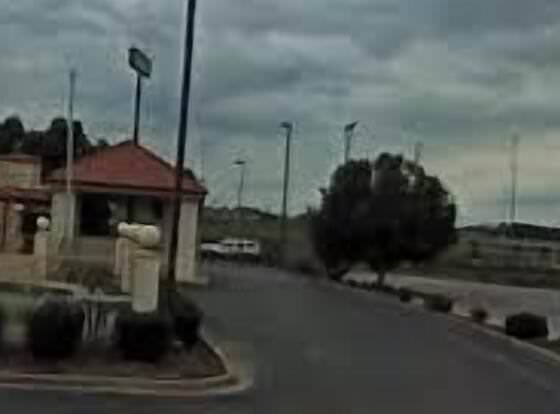 Magnolia Inn allows check-in for 18 year-old guests