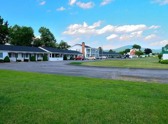 Cardinal Inn allows check-in for 18 year-old guests