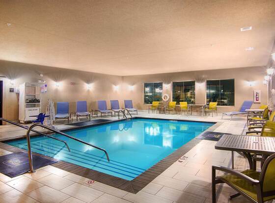 Best Western Lindsay Inn & Suites allows check-in for 18 year-old guests