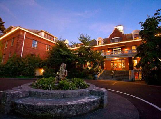 McMenamins Edgefield allows check-in for 18 year-old guests