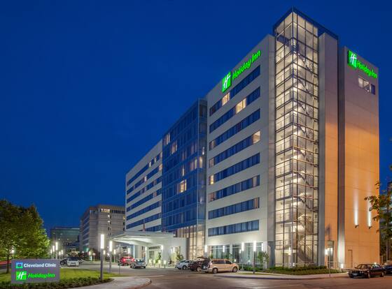 Holiday Inn Cleveland Clinic, an IHG Hotel allows check-in for 18 year-old guests