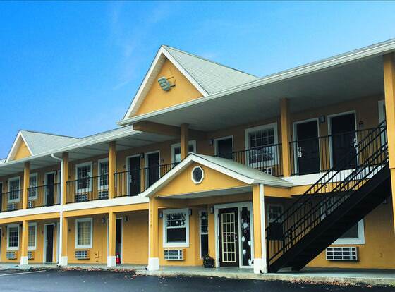 FairBridge Inn Express Rome allows check-in for 18 year-old guests