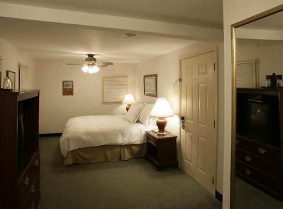 Beaumont Hotel allows check-in for 18 year-old guests