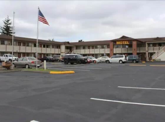 Kings Motor Inn allows check-in for 18 year-old guests
