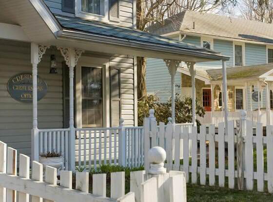 Crestmont Inn allows check-in for 18 year-old guests