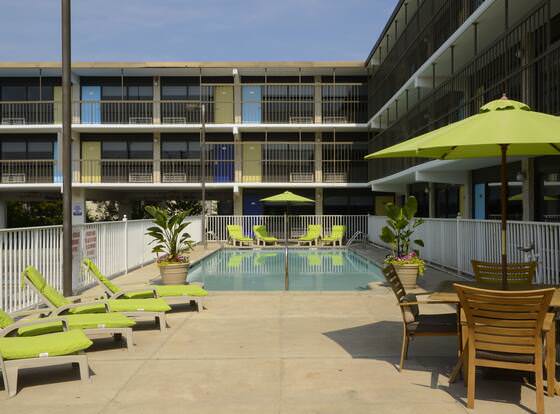 Beach House Dewey allows check-in for 18 year-old guests