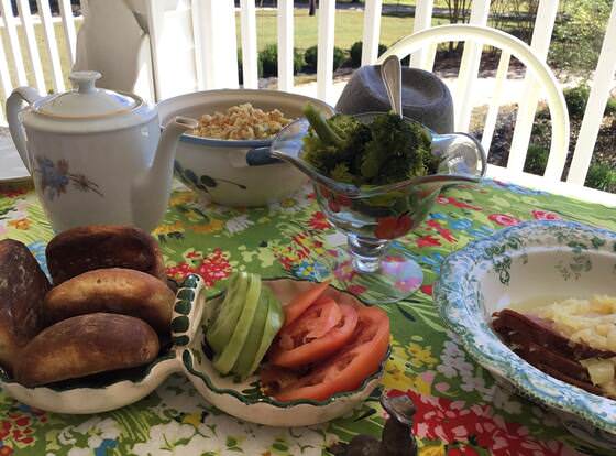 Country Music Luxury Suites allows check-in for 18 year-old guests