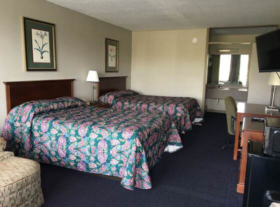 Mountain Inn allows check-in for 18 year-old guests