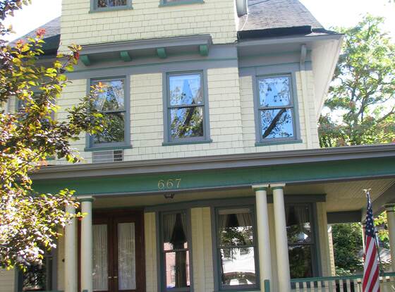 Loralei Bed and Breakfast allows check-in for 18 year-old guests