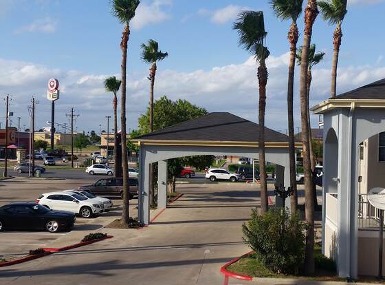 Texas Inn Downtown McAllen allows check-in for 18 year-old guests
