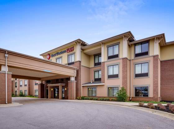 Best Western Plus Tuscumbia Muscle Shoals Hotel and Suites allows check-in for 18 year-old guests