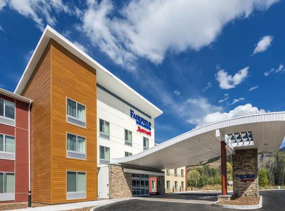 Fairfield Inn & Suites Afton Star Valley allows check-in for 18 year-old guests