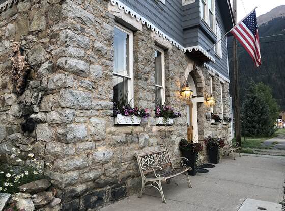 The Alma House Inn allows check-in for 18 year-old guests