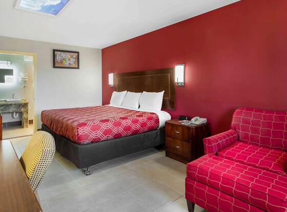 Econo Lodge allows check-in for 18 year-old guests