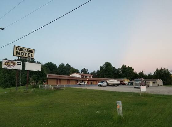 Tarragon Motel allows check-in for 18 year-old guests