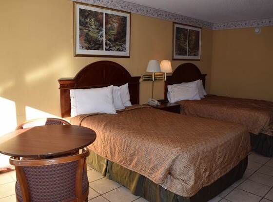 Selma Hotel allows check-in for 18 year-old guests