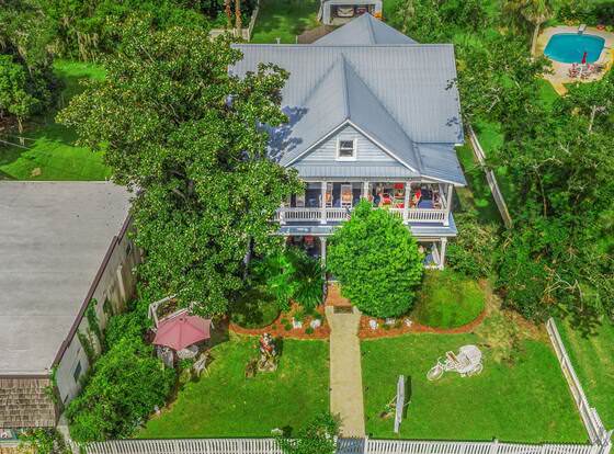 Goodbread House Bed & Breakfast Inn allows check-in for 18 year-old guests