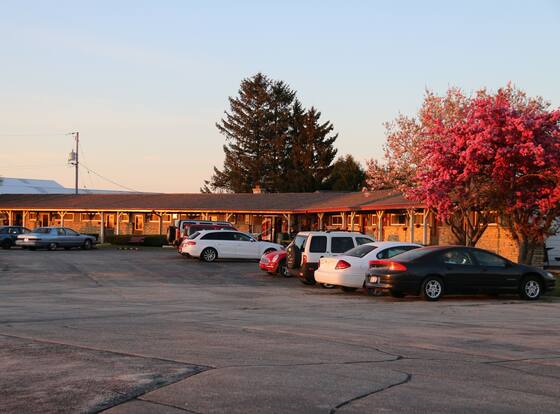 Wisconsin Aire Motel allows check-in for 18 year-old guests