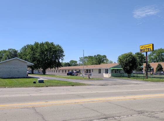 All Seasons Motel allows check-in for 18 year-old guests
