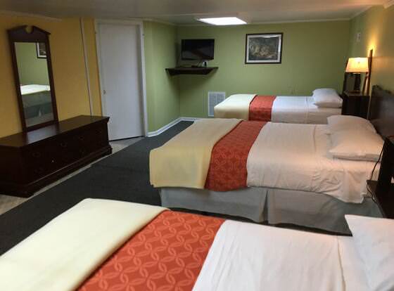 Dixie Plaza Hotel allows check-in for 18 year-old guests