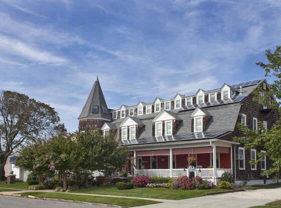 Spring Lake Inn allows check-in for 18 year-old guests