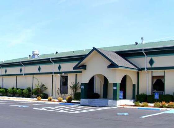 Super Inn and Suites Milledgeville allows check-in for 18 year-old guests