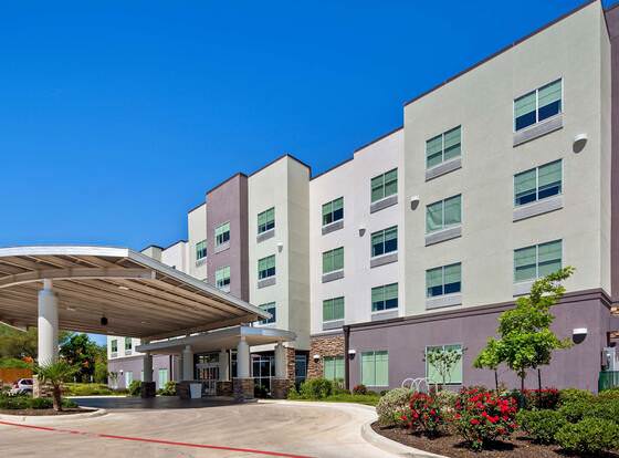 Best Western Plus Roland Inn & Suites allows check-in for 18 year-old guests