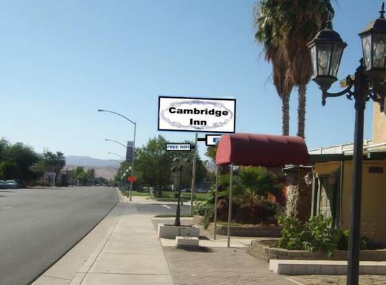 Cambridge Inn Motor Lodge allows check-in for 18 year-old guests