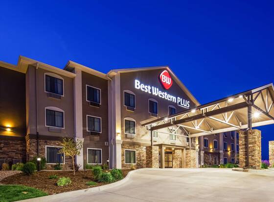 Best Western Plus Overland Inn allows check-in for 18 year-old guests