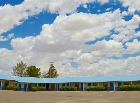 Cotton Valley Motel allows check-in for 18 year-old guests