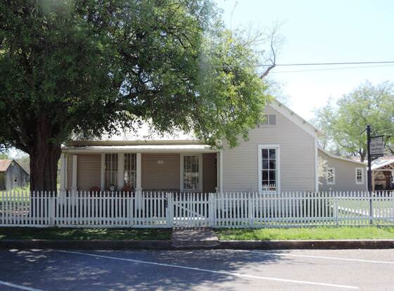 High Street Guesthouse allows check-in for 18 year-old guests