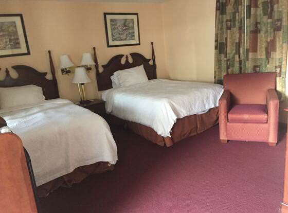 Motel Townhouse allows check-in for 18 year-old guests