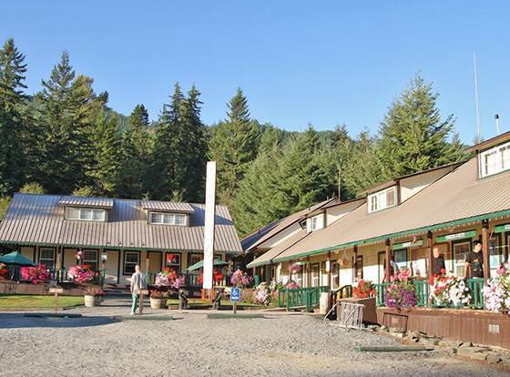 Whittaker's Motel & Historic Bunkhouse allows check-in for 18 year-old guests