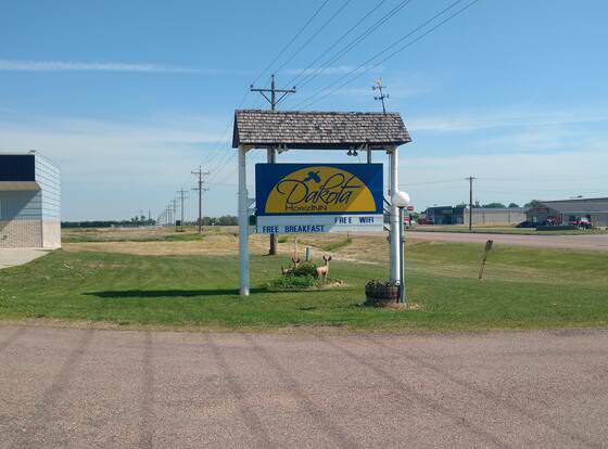 Dakota HorizINN allows check-in for 18 year-old guests