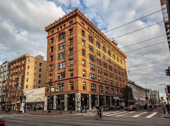 YOTEL San Francisco allows check-in for 18 year-old guests