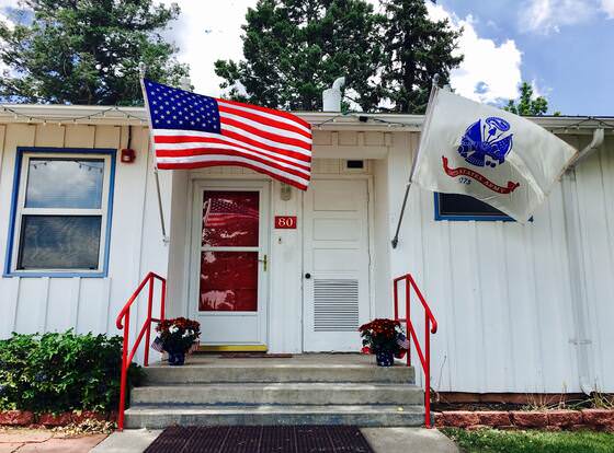 Canyon Inn - Downtown Los Alamos allows check-in for 18 year-old guests